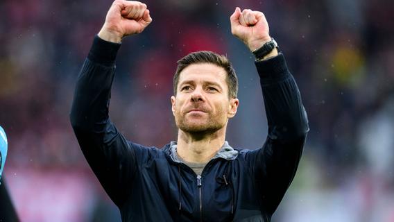 Bericht: Trainer Alonso bleibt wohl in Leverkusen
