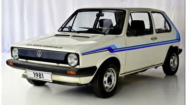 Zusammen mit dem Energieversorger RWE entstand dann das Pilotprojekt "City-STROMer". Der Wagen gilt als eines der ersten alltagstauglichen Elektroautos. Die Reichweite betrug 60 Kilometer.