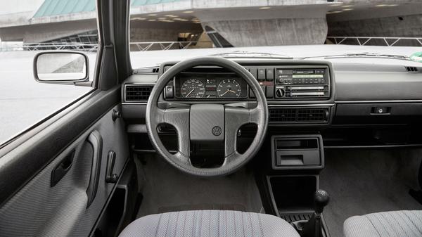 Auch das Cockpit erlebte eine Modernisierung.