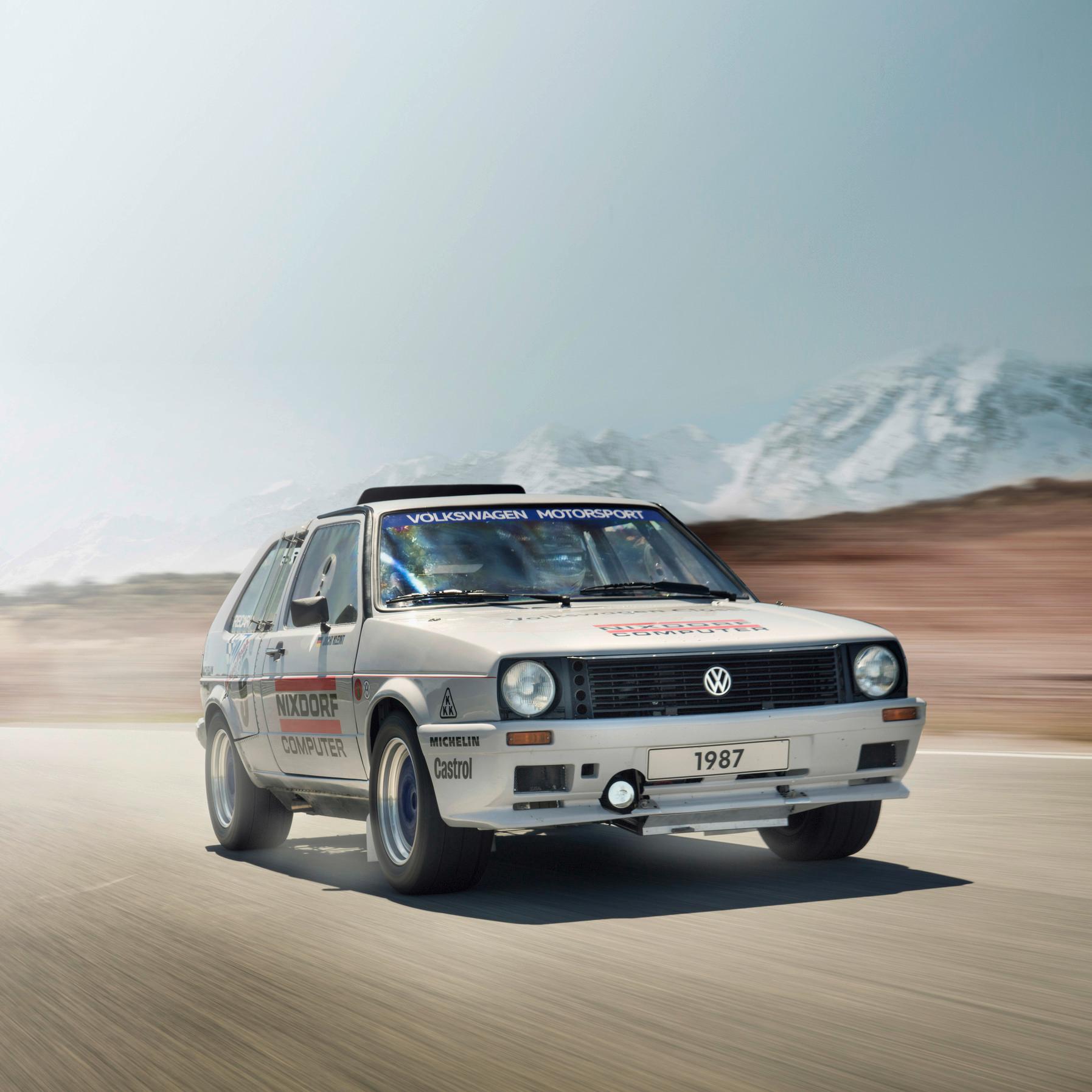 Beim legendären Pikes-Peak-Bergrennen im US-Bundesstaat Colorado setzte VW einen Golf mit zwei unabhängig voneinander arbeitenden Motoren ein, die gemeinsam 479 kW/652 PS leisteten.