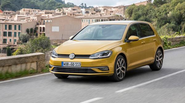 Im September 2012 feierte der Golf VII seine Weltpremiere, serienmäßig mit Start-Stopp-System und Rekuperationsmodus.