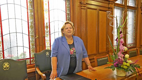 Im Schloss Burgfarrnbach Und Auf Einem Weinberg