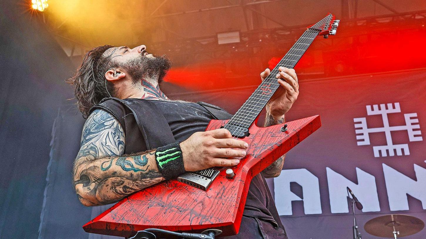 Beim Feuertanz Festival treten dieses Jahr wieder bekannte Künstler aus der Rock und Metal Szene auf.