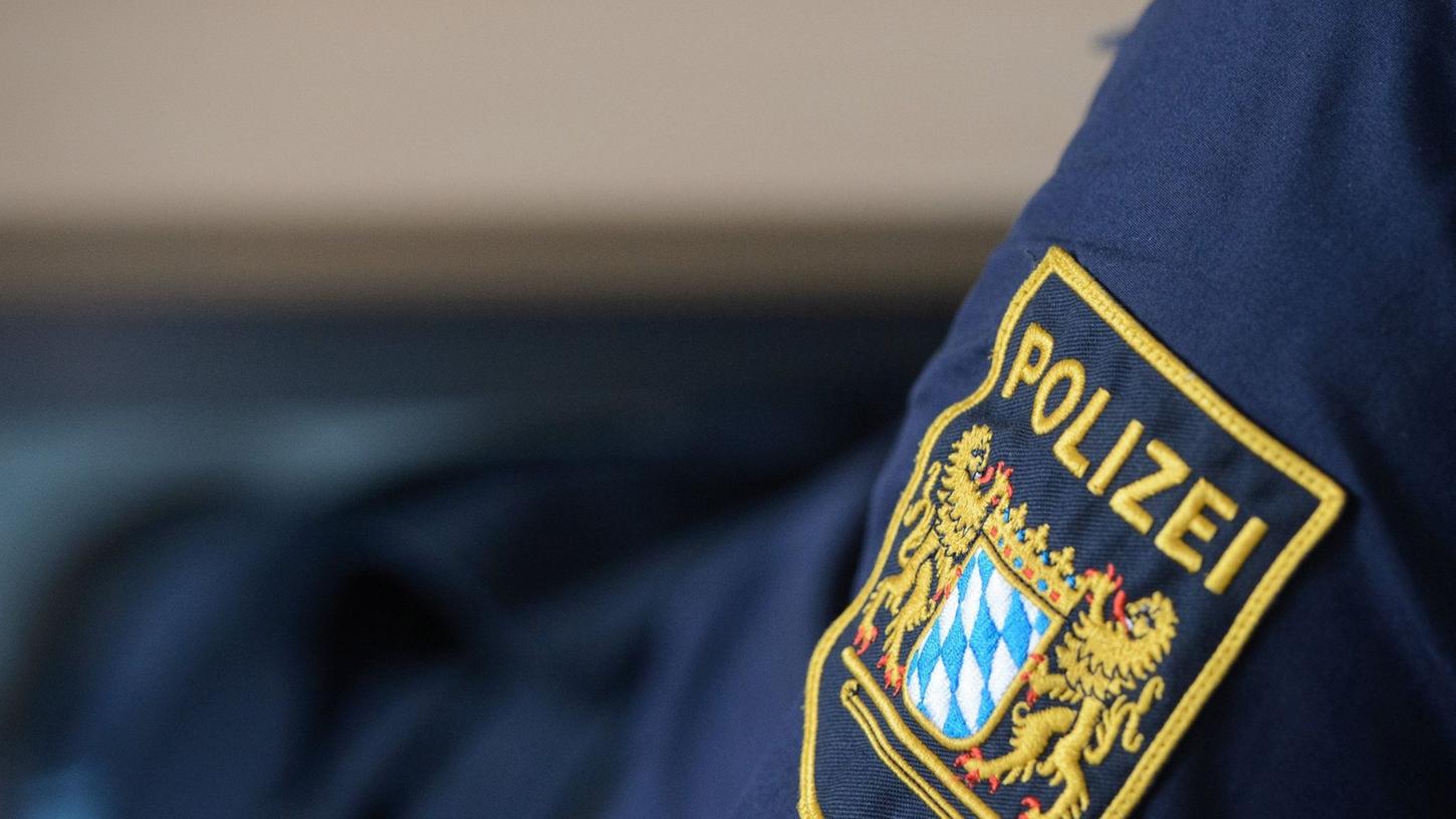 Die Polizei bittet um Zeugenhinweise in einem Todesfall in Nürnbergs Südstadt. (Symbolbild)