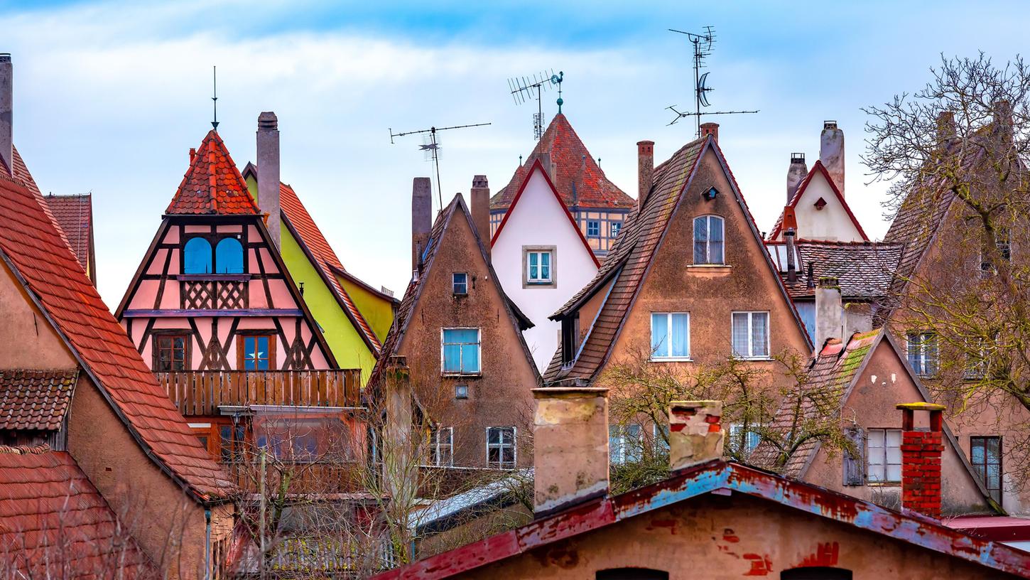 Spitze - sind nicht nur die Dächer der Häuser in Rothenburg ob der Tauber.