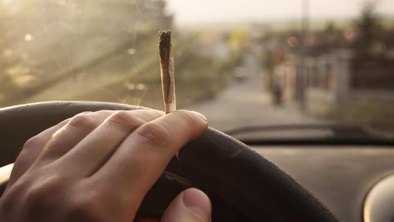 Cannabis-Legalisierung und Autofahren: Welcher Grenzwert gilt am Steuer?