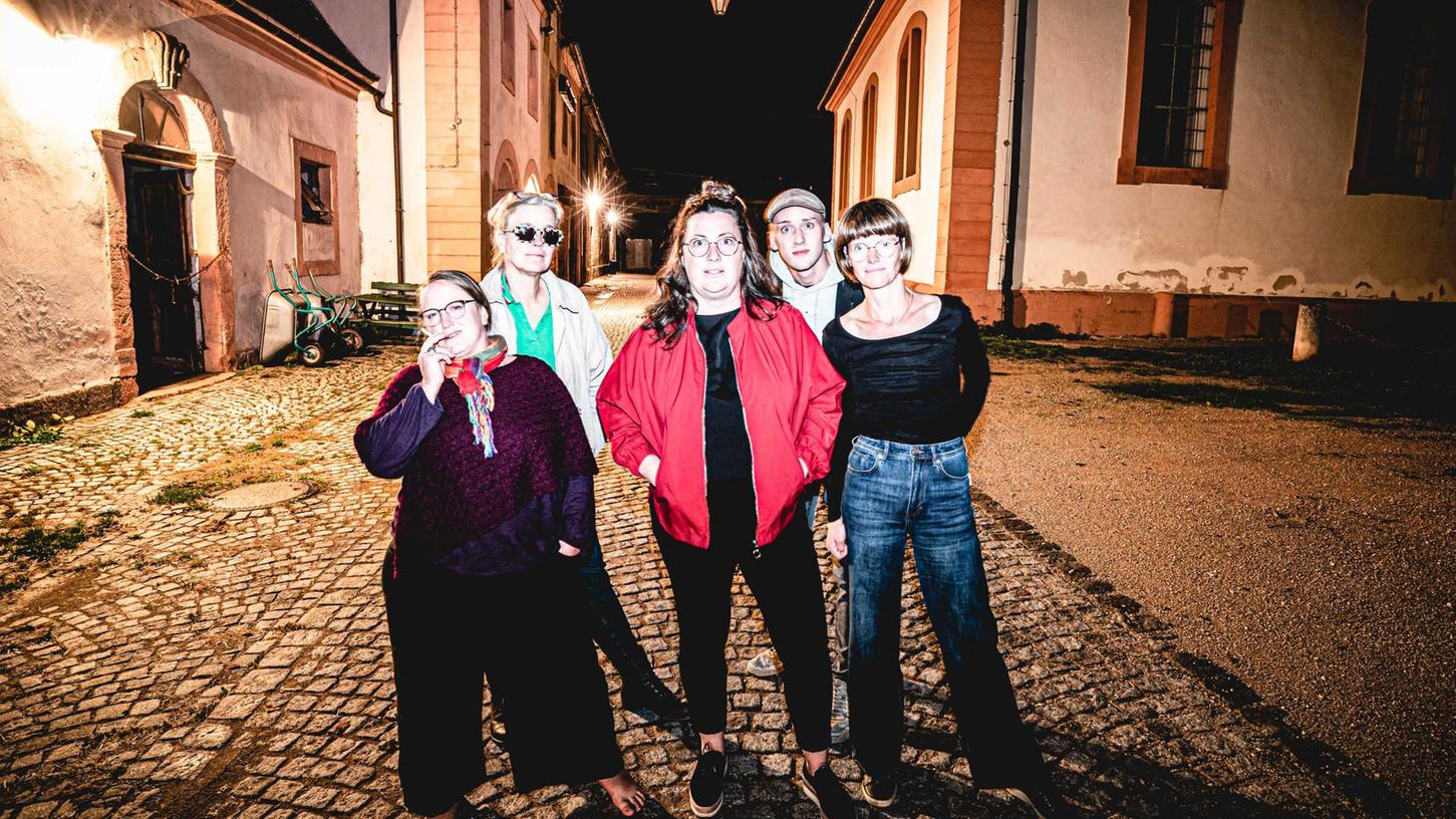 Wollen auf die große Bühne: Petra Pack, eine Synthie-Pop-Band aus Weißenburg, nimmt am Talentwettbewerb des Pinot and Rock Festivals teil. Schaffen sie die Hürde Online-Voting, sind sie im Finale um den Auftritt.  