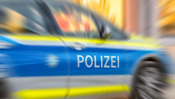 Schwerer Motorradunfall auf der B466 im Landkreis Ansbach: 29-Jähriger verunglückt tödlich