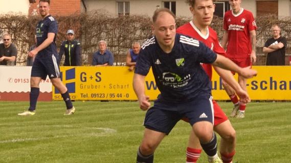 TSV Neunhof bleibt im Titelrennen am Ball