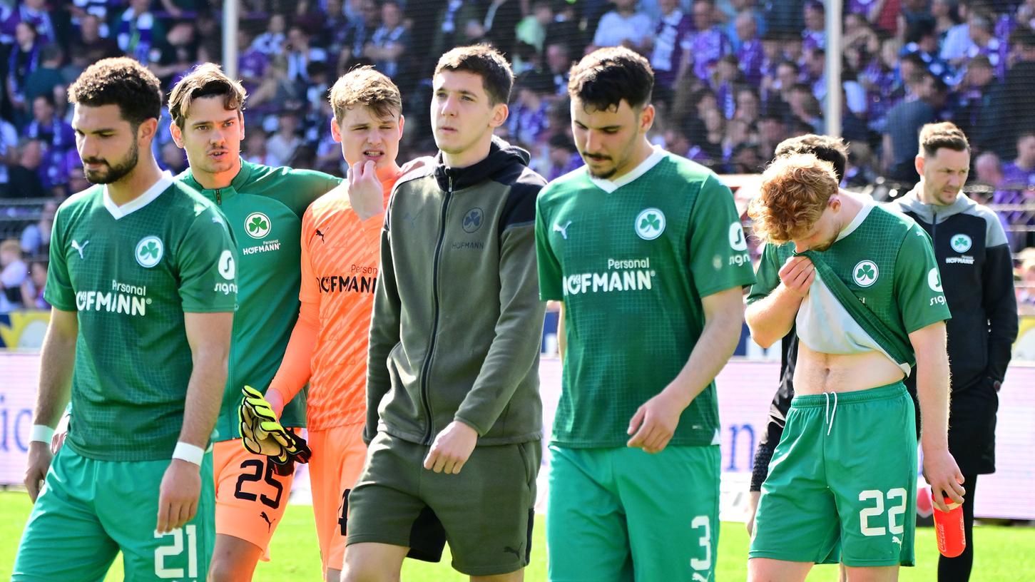 Siebte Niederlage im elften Rückrundenspiel: die enttäuschten Kleeblatt-Profis nach dem 0:2 in Osnabrück.