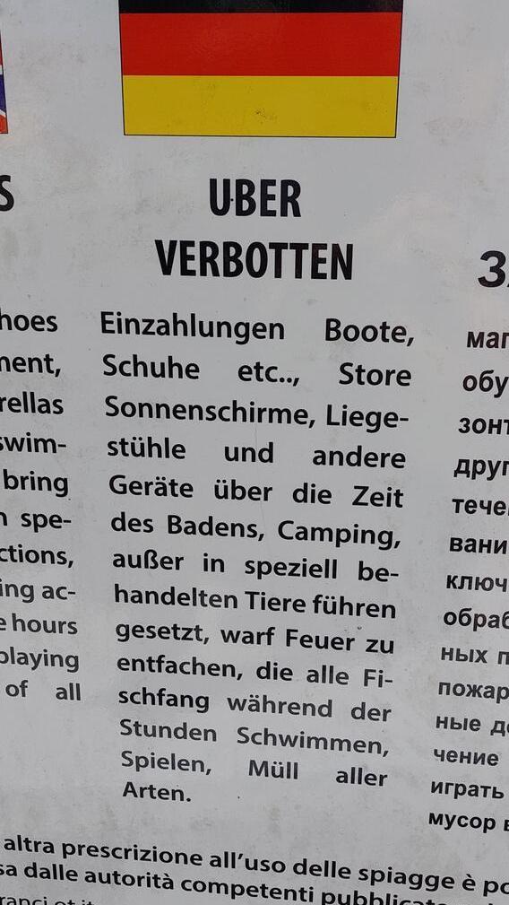 "Hallo, habe Anfang Mai auf Sardinien am Golfo Aranci diese nette Tafel entdeckt", schreibt Susanne Wichary aus Schopfloch.