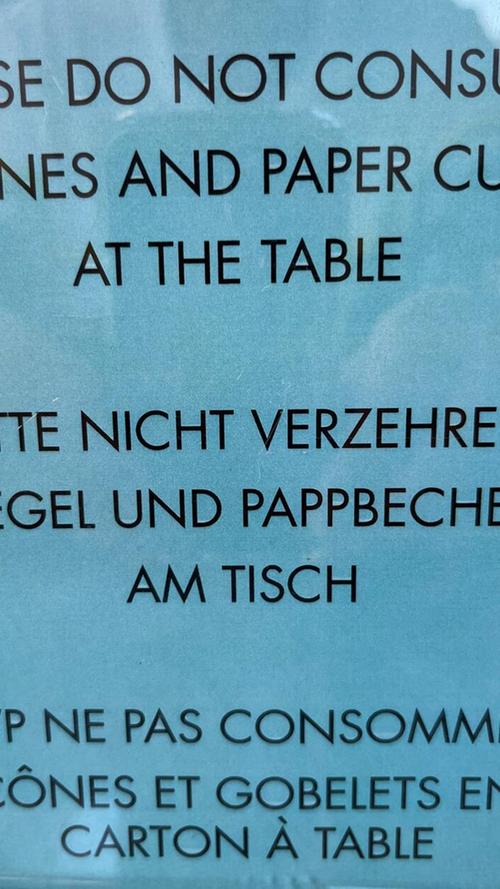 Gesehen in einem Cafe am Comer See von Heinz Schropp aus Nürnberg.;