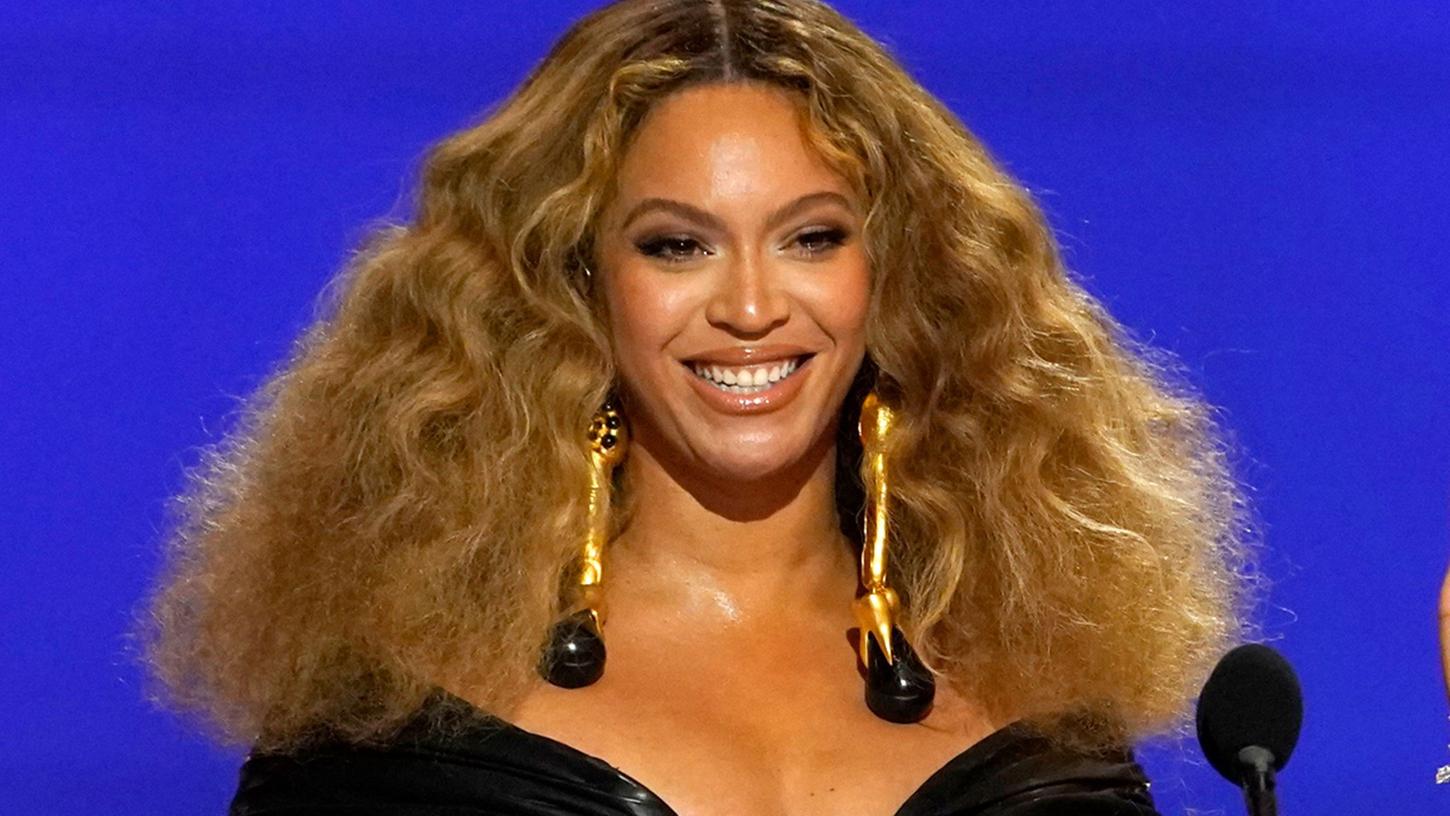 Sängerin Beyoncé führt als erste schwarze Frau die US-Charts der Country-Alben an.