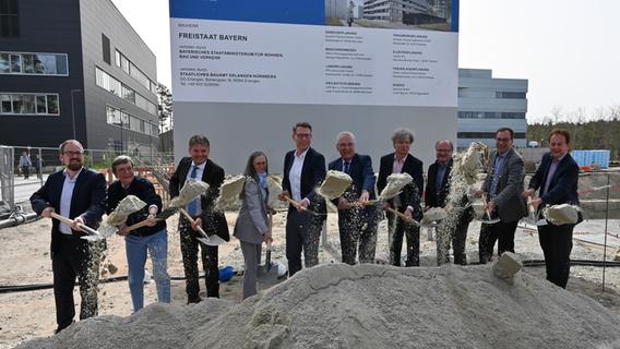 Nach jahrelangem Warten bei Uni Erlangen: Spatenstich für neues Chemiegebäude