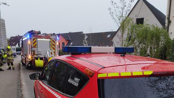 In Bubenreuth öffnet die Feuerwehr eine Wohnungstür: Der Verdacht bestätigt sich