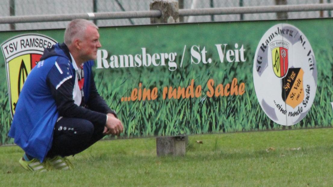 Jürgen Prüßner (hier beim letzten Heimspiel gegen Wettelsheim) ist nicht mehr Trainer der SG Ramsberg/St. Veit.  
