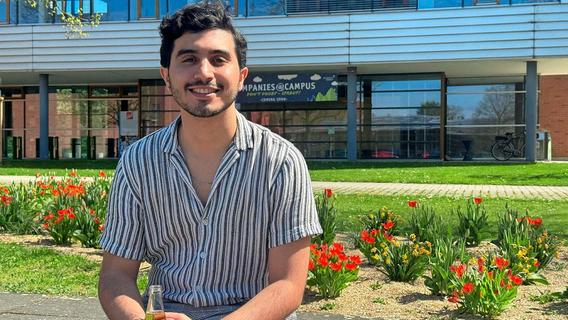 1000 Euro Preisgeld geht nach Ansbach: Iranischer "Swiftie" hilft Studenten aus der ganzen Welt