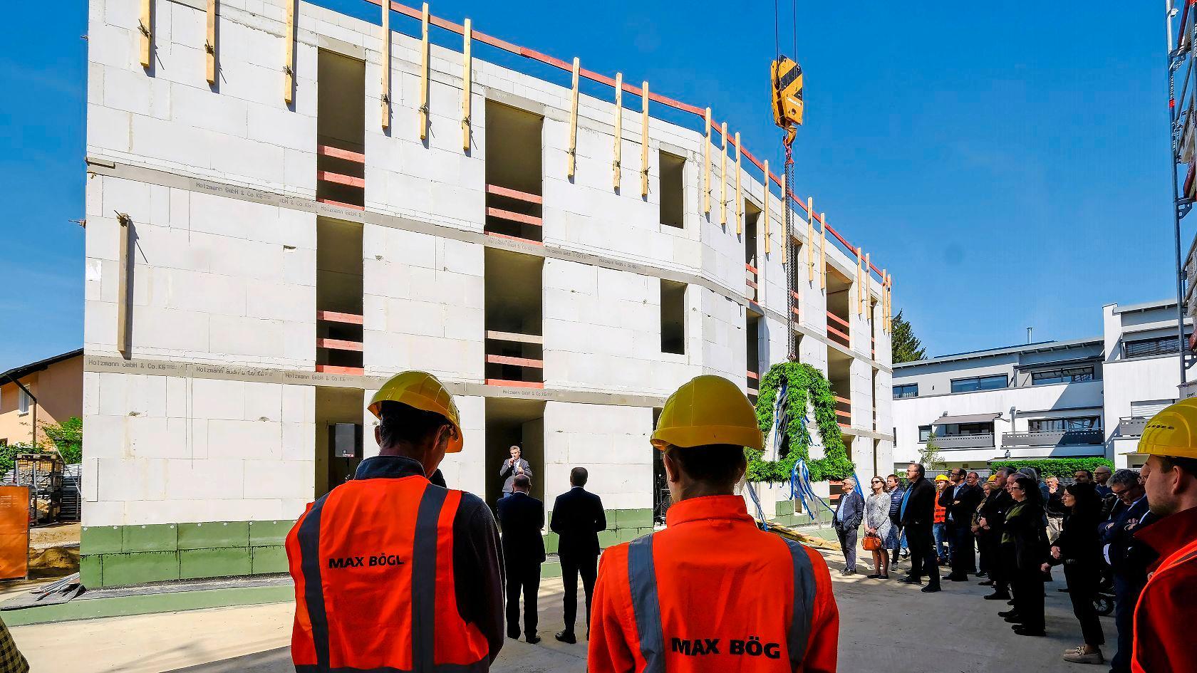 120423_di_richtfest02