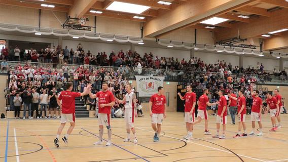 Hochemotionales Saisonfinale: Die Bilder vom Sieg der VfL-Baskets Treuchtlingen gegen Chemnitz II