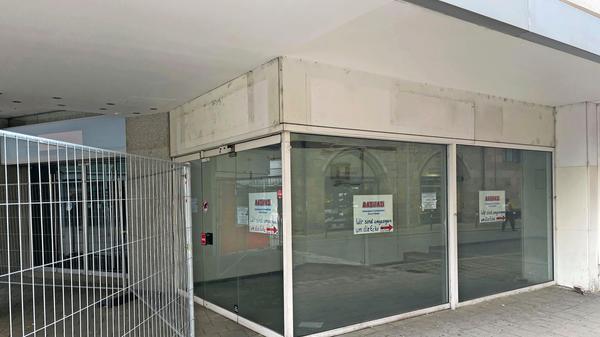 Schuhreparatur, Stempel, Schlüssel, Schlösser: Razifazi war dafür immer eine Anlaufstelle in der Innenstadt - und ist es immer noch. Der Laden ist nur ein paar Meter weiter An die Mauthalle 2 gezogen.