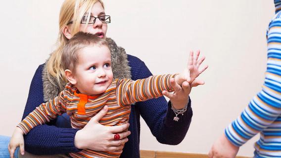 „Kindeswohlgefährdung“: Das passiert, wenn Kinder aus Roth und Schwabach nicht Zuhause leben können
