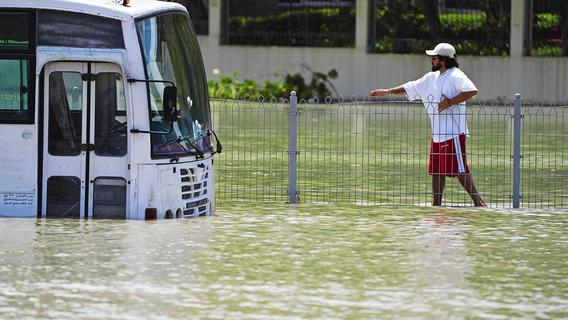 Tödlicher Starkregen in Dubai: Haben die Scheichs das Wetter manipuliert?