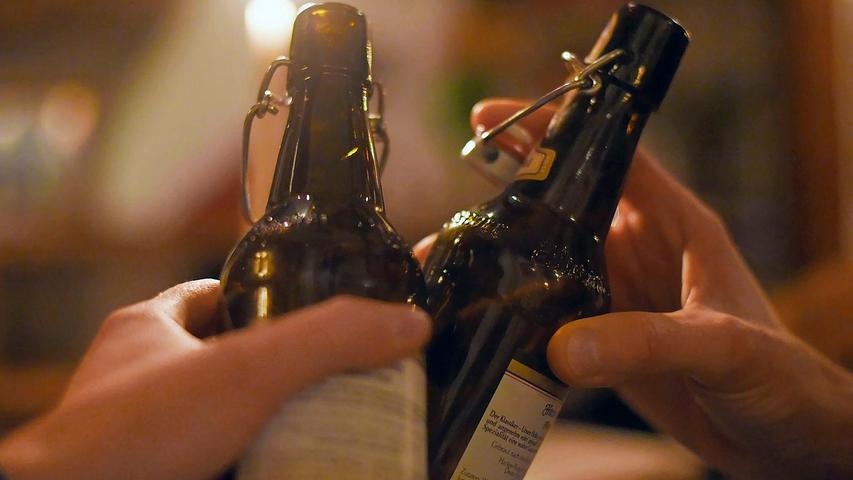 Wohl bekomms: Männer trinken besonders viel Bier.