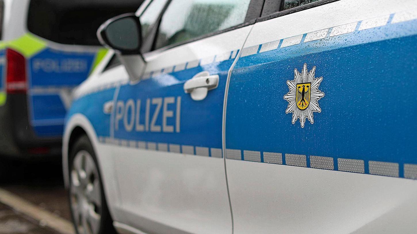 Die Kriminalpolizei Ansbach bittet um Hinweise zum Täter.