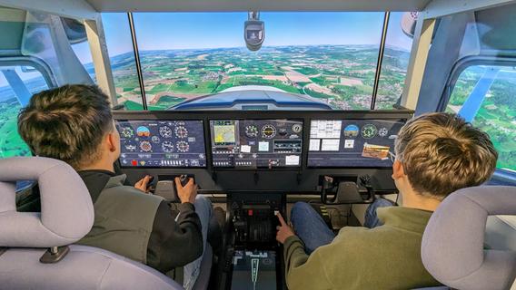 Röthenbacher Mittelschüler begeben sich in luftige Höhen – mit einem selbst gebauten Flugsimulator