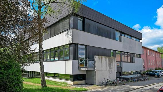 Die Grundschule in Woffenbach: Sanierung oder Neubau?