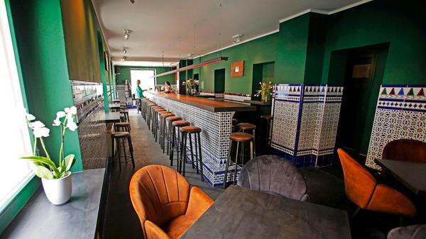 Im letzten Sonntag im April gibt es in der Aperitif-Bar "Apéro" ab 20 Uhr Stand Up Comedy.