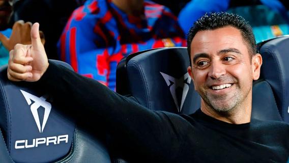 Medien: Xavi bleibt noch ein Jahr Trainer von Barcelona