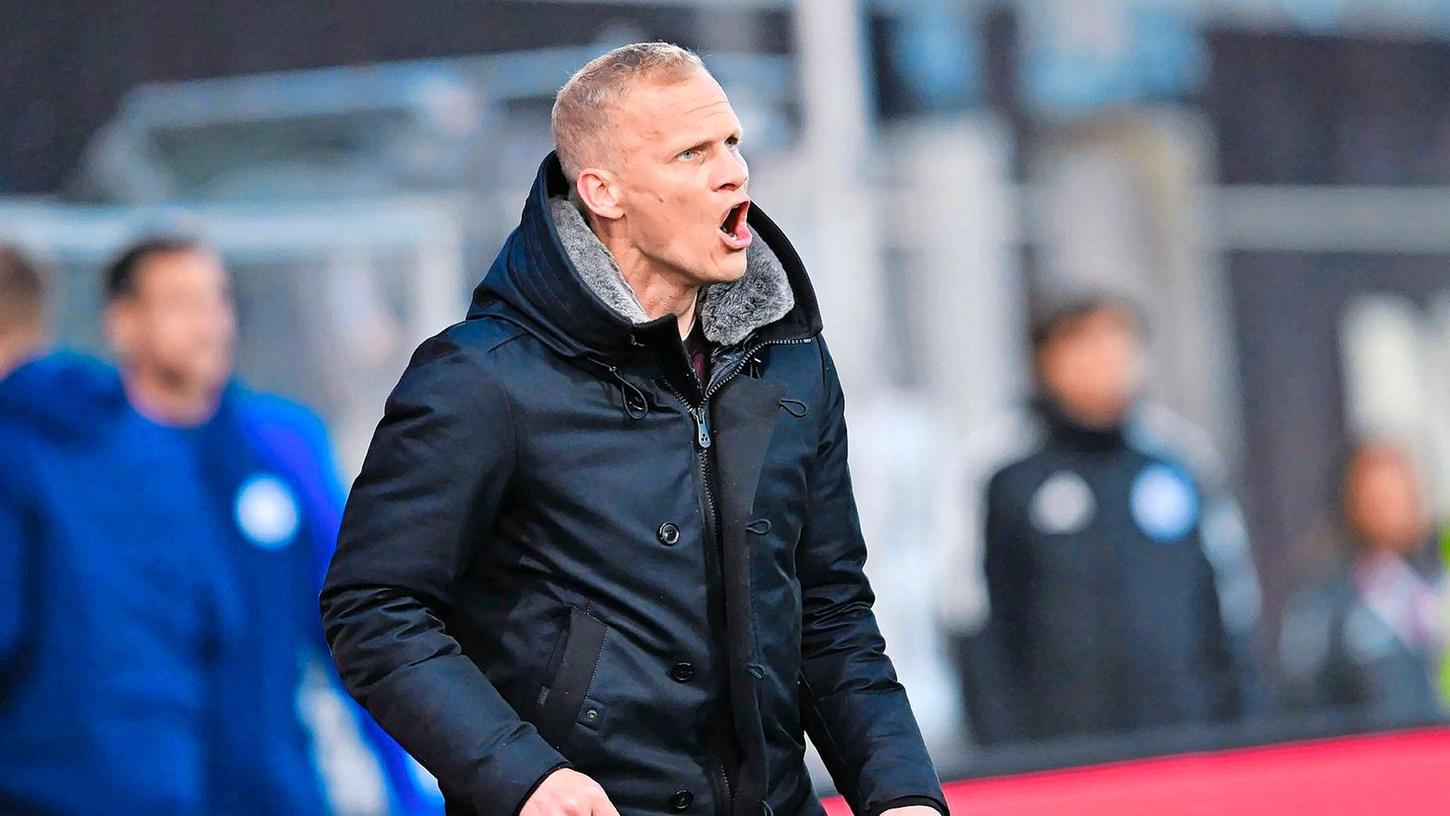 Ob Karel Geraerts auch in der kommenden Saison Trainer auf Schalke bleibt, scheint offen.
