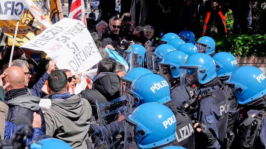 Demonstration gegen die Venedig-Touristensteuer.