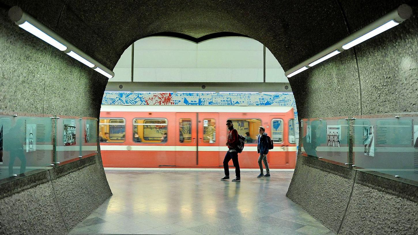 In einer Fürther U-Bahnstation kam es Mitte April zu einer Attacke auf einen 35 Jahre alten Mann. (Symbolbild)