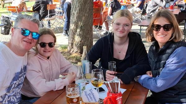 Anita und Peter Hahn Biergarten Insel Gern 2025