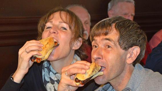 Premiere in Pegnitz: Die HofBratwurst als Zeichen der Freundschaft zweier Städte
