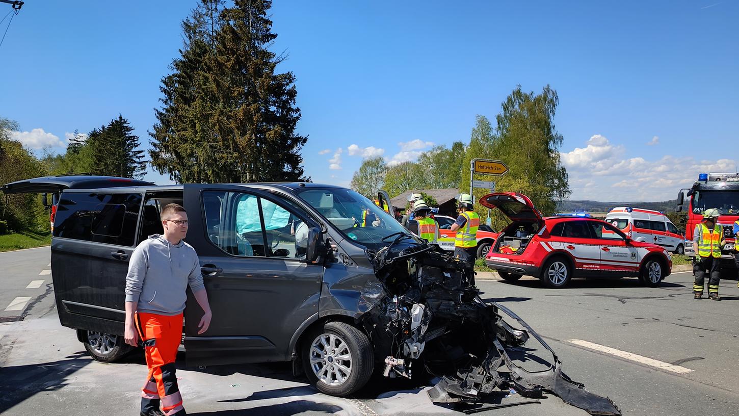 Am Samstagmittag ereignete sich ein Verkehrsunfall in Leonberg (Lkr. Böblingen). 