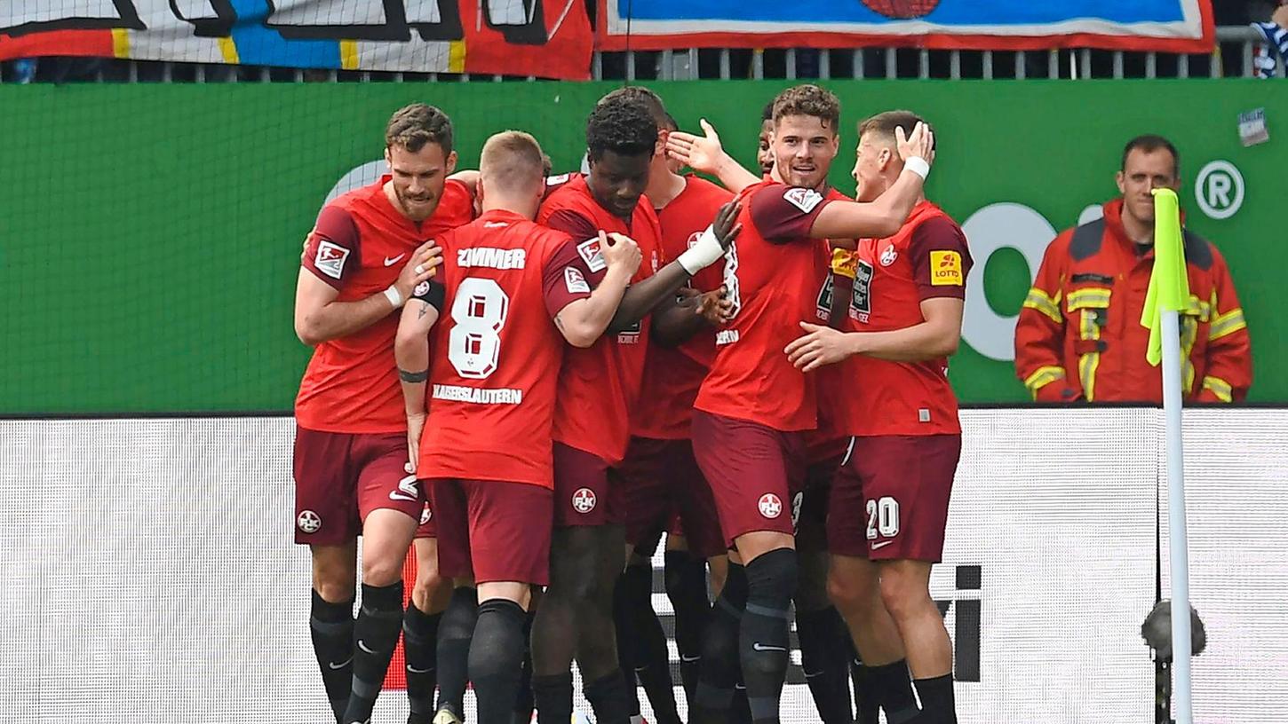 Kaiserslautern feiert einen wichtigen Sieg im Abstiegskampf beim Spitzenteam Holstein Kiel.