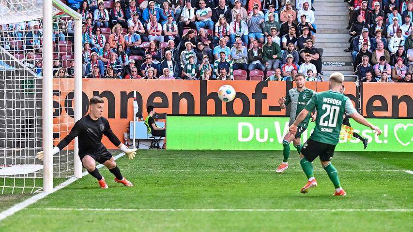 Brachte Werder in Augsburg in Führung: Romano Schmid (r).