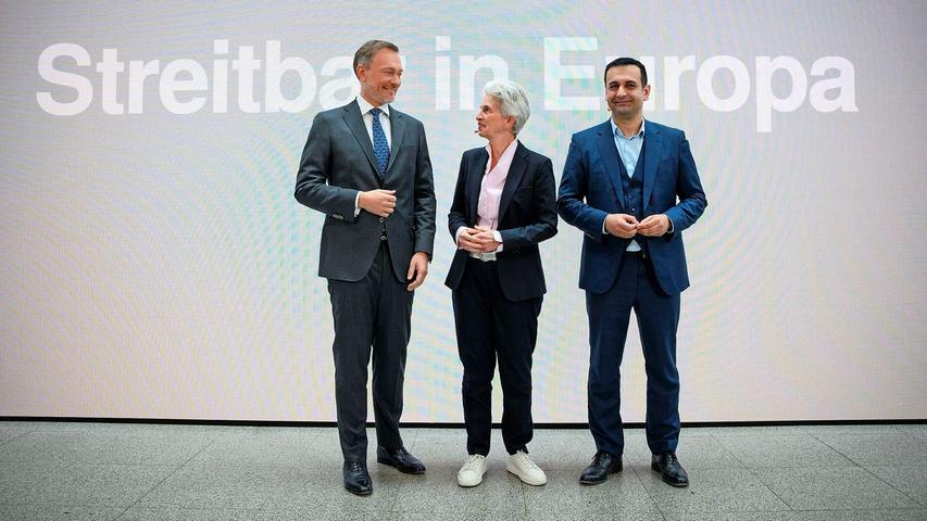 "Streitbar in Europa": Der Parteitag der FDP um Lindner (l-r), Strack-Zimmermann und Djir-Sarai könnte für Zoff in der Ampel-Koalition sorgen.