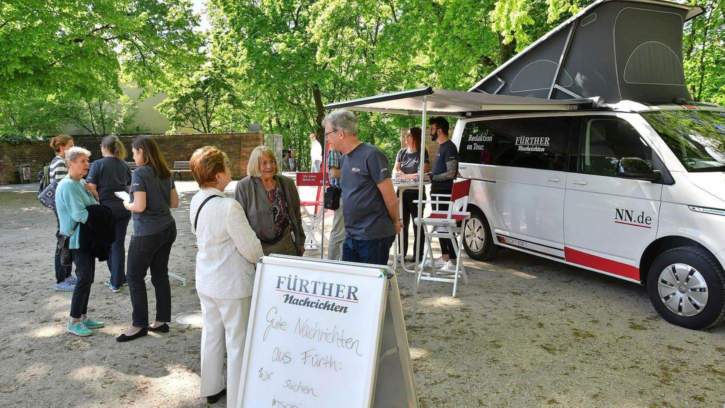 Im Fontänenhof des Fürther Stadtparks freute sich das FN-Team über herzerwärmende Geschichten und Liebeserklärungen an die Kleeblattstadt.