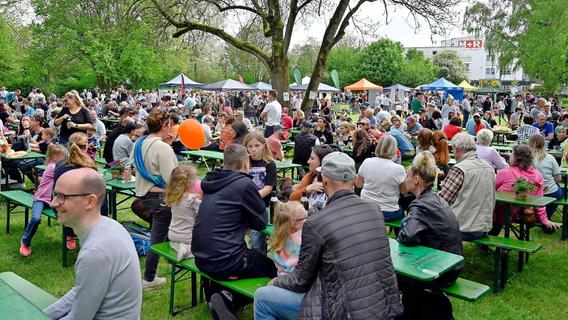 StUB-Gegner in Erlangen machen mobil - Das sind die Fotos vom Wiesengrundfest