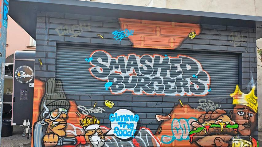 Der Smashburger-Stand ist passend zum Streetfood dekoriert - mit Graffiti.