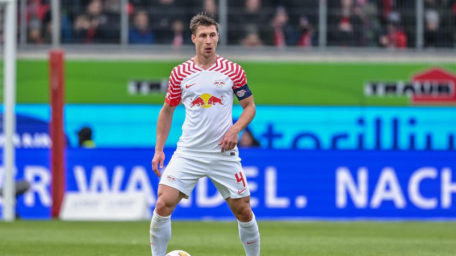 Der Kapitän Willi Orban erwartet eine bessere Leipziger Mannschaft im nächsten Jahr.