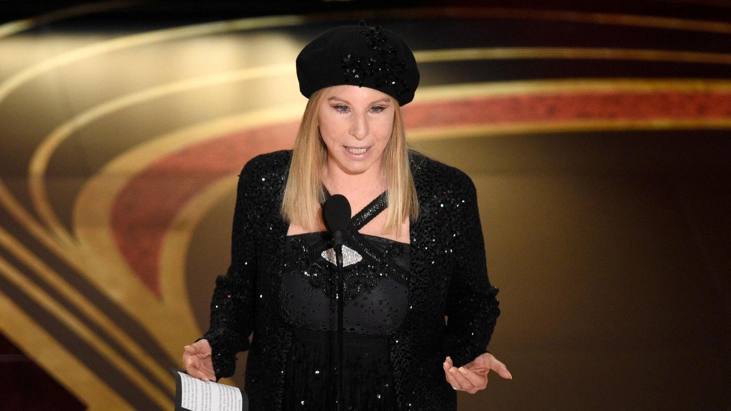Barbra Streisand hat Kritik für eine Bemerkung über das Aussehen von Melissa McCarthy geerntet.