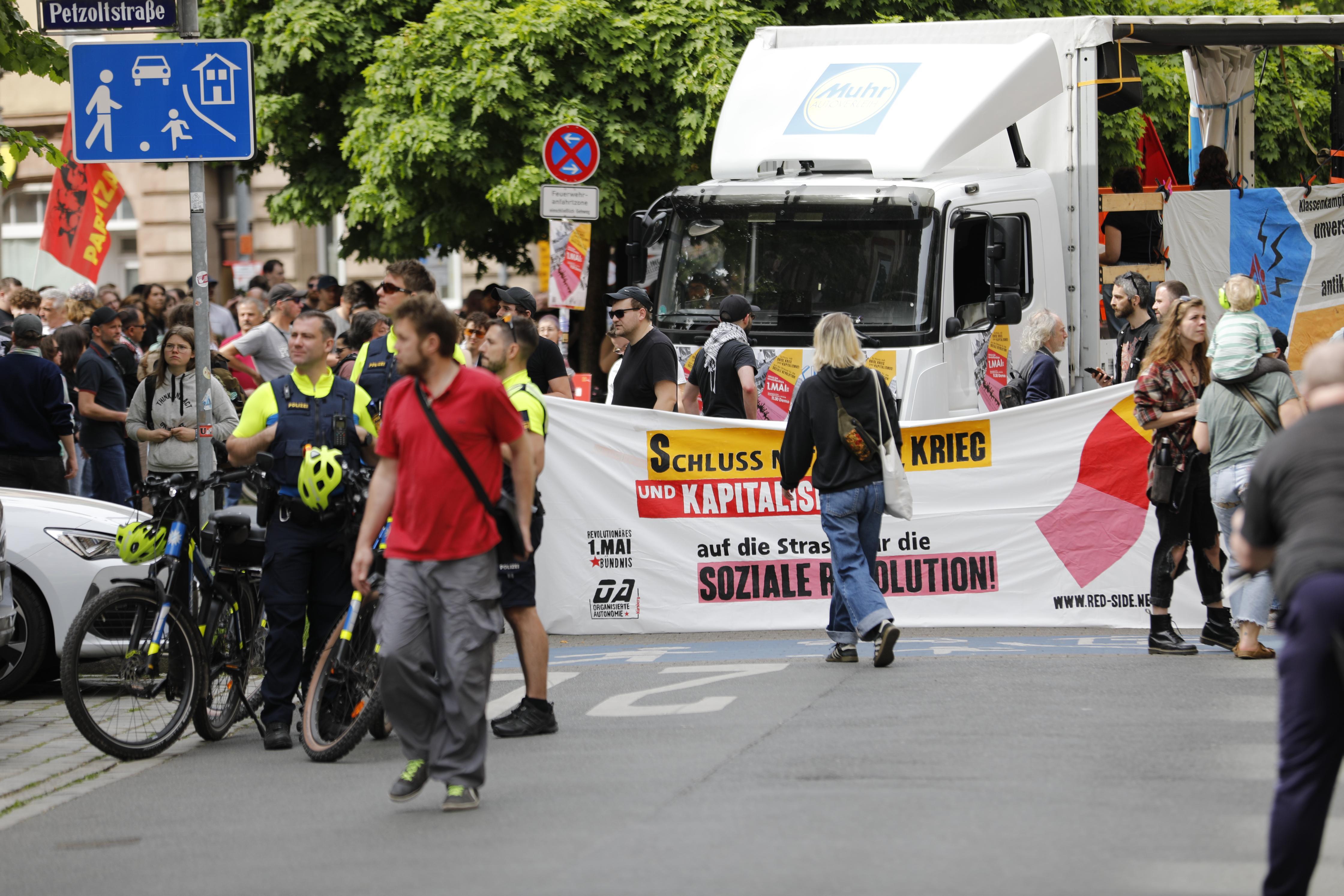 Gegen 11 Uhr versammelten sich die Teilnehmenden in Gostenhof. 