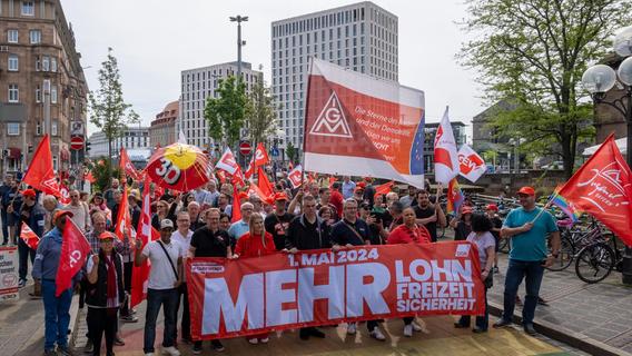 „Ein Kampftag und Feiertag“: 6500 Menschen kamen zur Nürnberger DGB-Kundgebung am 1. Mai