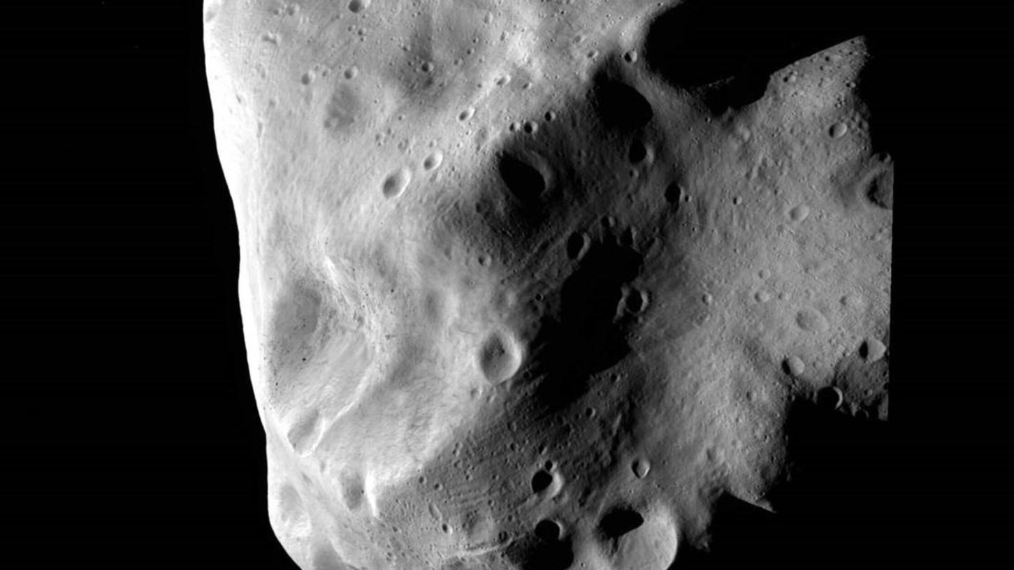 Der Asteroid Lutetia, aufgenommen von der Rosetta-Raumsonde.