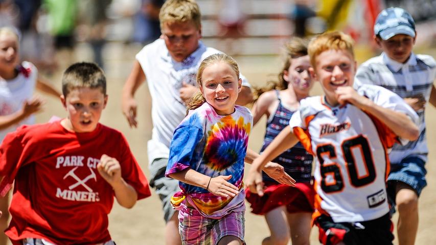 Am Sonntag, 5. Mai, findet ab 9 Uhr auf der Deutscherrnwiese das Survival Race, ein großer Hindernislauf, für Kinder statt. Jedes Kind kann sich über eine Erinnerungsmedaille im Ziel und ein unvergessliches Erlebnis freuen.